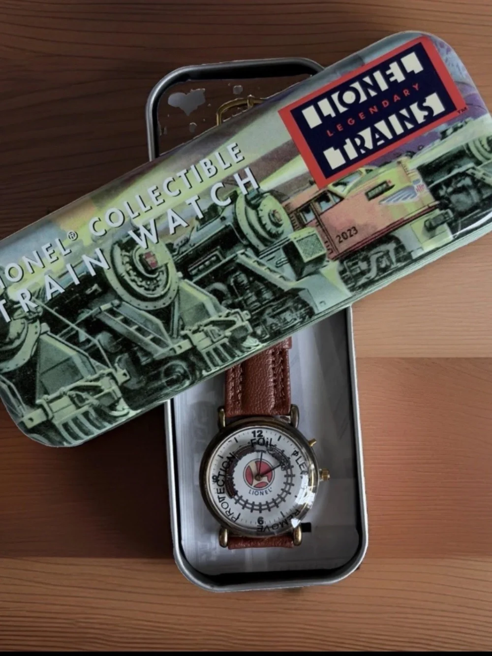 LIONEL TRAIN Watch NEW 1998 Train Whistle Sounds Brown Leather Wristwatch w/Tin